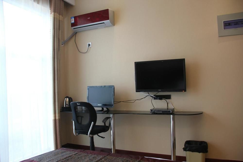 Super 8 Hotel Csinan Kültér fotó
